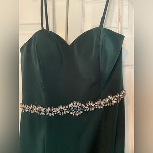 Dancing Queen Emerald Green Strapless Prom Dress
